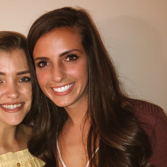 Meet your Posher, Amanda - Picture 1 of 1